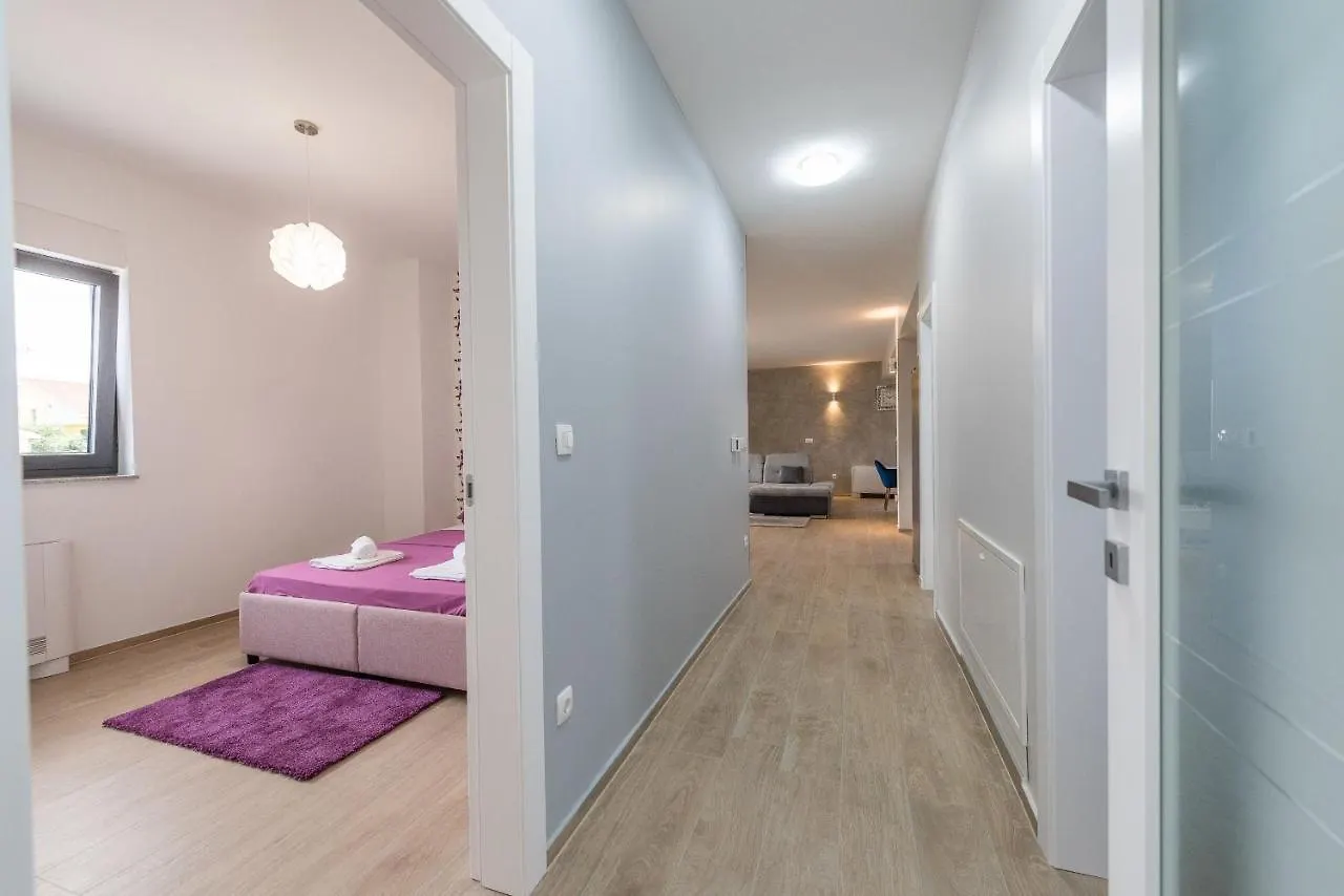 Villa Nika Zadarvillas  Zadar